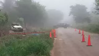 Los dos pasajeros de la camioneta perdieron la vida