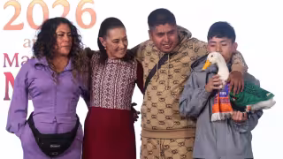La presidenta Claudia Sheinbaum señaló que el Gobierno federal buscará apoyar a la familia para que la fama de Merlín pueda traducirse en mejores condiciones de vida