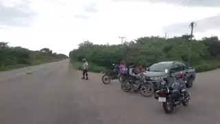 Percance vehicular en carretera Ucum-La Unión