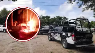 Percance en Nueva Rosita-Pablo Torres Burgos: camioneta consumida por el fuego