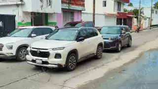 Una conductora distraída provocó un choque por alcance en la colonia Cuauhtémoc, en Campeche.