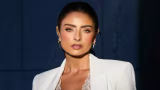 Aislinn Derbez revela que tiene un tema de salud que debe atender, esto dijo la actriz