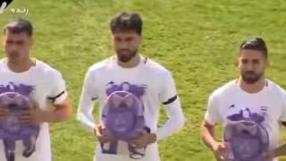 La Selección de Irán hace un homenaje a las niñas fallecidas durante un bombardeo a una escuela