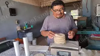 Productores y molineros temen alza en el precio de la tortilla por aumento del maíz