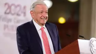 Andrés Manuel López Obrador, presidnete de México, negó que la UIF investigue al periodista Carlos Loret de Mola