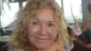 Linda Louise Johnston lleva una semana desaparecida y se sospecha de su hijo