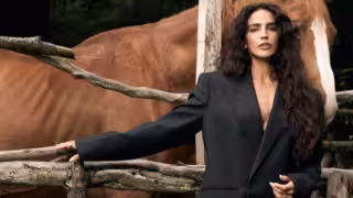Bárbara de Regil recibe atención médica tras beber cloro por accidente.