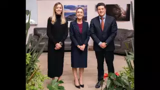 Claudia Sheinbaum, virtual presidenta electa, recibió la visita del gobernador de Nuevo León, Samuel García y su esposa Mariana Rodríguez