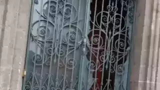 Así terminó la Puerta de Palacio Nacional en CDMX