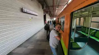 Las vías que van de Pantitlán a La Paz funcionan con normalidad gracias al operativo #Tlaloque y al apoyo de las brigadas de limpieza