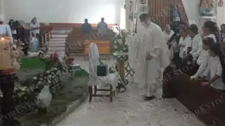 Bautizan antes de sepultarlo al pequeño Federico, víctima del accidente aéreo en Texas