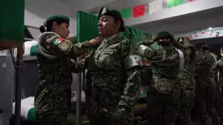 Elementos del Cuarto Batallón de Servicios Especiales de la Policía Militar participaron en el tradicional levante de tropas