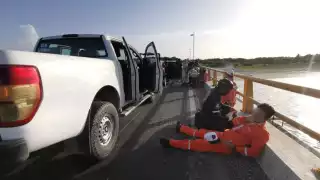 El conductor de una camioneta de una empresa petrolera no respetó los límites de velocidad y perdió el control.