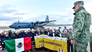 El titular de la Defensa Nacional le dirigió un mensaje a la brigada mexicana que viajó a California para combatir los incendios