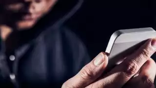 Expertos explican que estas llamadas son parte de una nueva táctica fraudulenta que usa datos filtrados