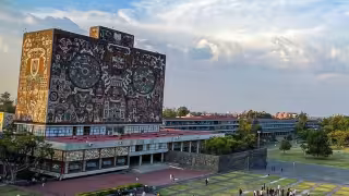 UNAM retrasa inicio de clases para alumnos de nuevo ingreso.