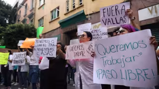 Los bloqueos, las vallas metálicas y los cortes a la circulación han cambiado la dinámica diaria del Centro Histórico