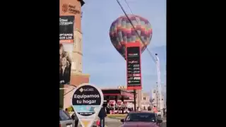 Un globo aerostático tuvo que aterrizar de emergencia en el municipio de Tecamac, Estado de México