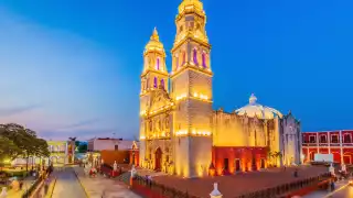 Campeche ofrece una experiencia completa en un solo día: historia, gastronomía y paisajes frente al mar.