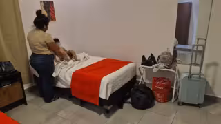 Le negaron un trabajo por llegar con su hijo; ciudadanos de Ciudad del Carmen le cambiaron el día