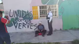 Un hombre de 39 años fue atendido por paramédicos tras ser encontrado con un fuerte sangrado en la cabeza en la Colonia Volcanes.