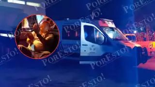 El operador perdió el control y chocó dentro del estacionamiento del hospital; fue asegurado por la Policía Municipal.