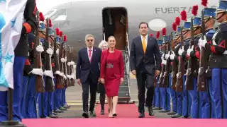 La presidenta de México llegó esta mañana a Tegucigalpa, para participar en la IX Cumbre de la CELAC en Honduras