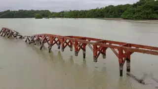 Bajo nivel de agua evidencia graves daños a la infraestructura de la Mega Escultura de Chetumal