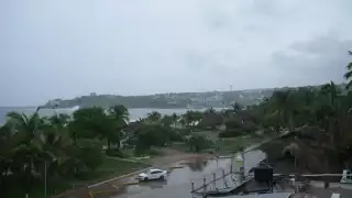 A pesar del debilitamiento del sistema, el sur de Oaxaca se mantiene en alerta naranja