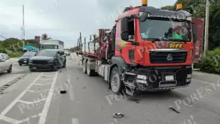 Accidente frente a Cotemar complica el tránsito en la carretera Ciudad del Carmen–Isla Aguada