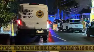 El hombre habría sufrido un infarto cuando salía de cenar tacos