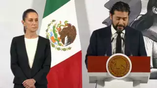 El secretario del Trabajo, Marath Bolaños (derecha), presentó un informe sobre diversos temas que atiende su dependencia