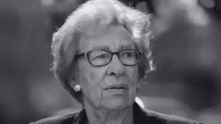 Durante más de tres décadas, Eva Schloss dio conferencias en escuelas, universidades, cárceles y foros internacionales