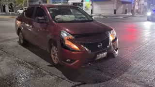 Detienen a conductor de Taxi tras colisión en la colonia Salitral.