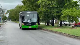 Implementan nuevo camión eléctrico en Chetumal