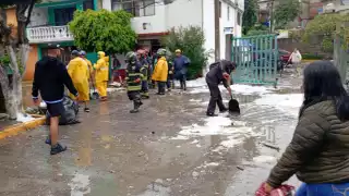 La presa Los Cuartos, ubicada en Naucalpan, se desbordó el domingo 22 de junio debido a las intensas lluvias