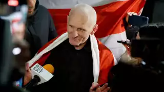 Ales Bialiatski, Premio Nobel de la Paz en 2022, fue uno de los 123 presos politicos liberados por el gobierno de Alexander Lukashenko