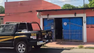La Secretaría de Seguridad Pública atendió un reporte de emergencia por dos decesos en la colonia Mercedes Barrera.