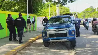 Alcohol y volante: C5 alerta sobre vehículo sospechoso en Ciudad del Carmen