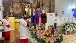 Adviento: familias cheneras bendicen sus coronas en el inicio del tiempo litúrgico