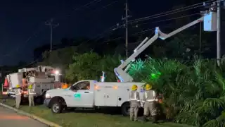 Habitantes de Chetumal se quedan sin electricidad durante más de 12 horas
