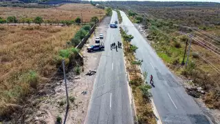 Civiles armados dispararon a plena luz del día, provocando la muerte de un adulto y dos menores de 12 años 