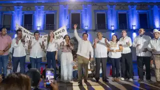 Joaquín Díaz Mena durante el mitin en Progreso