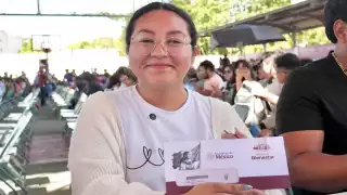 Se entregan los pagos de los programas Mujeres y Juventudes Renacimiento en Yucatán