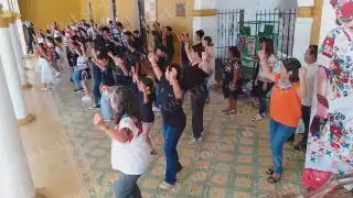 Municipio de los cantares recibe a fundación colombiana con danza y conferencias