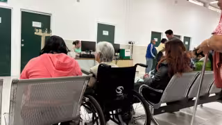 Derechohabientes de IMSS de Chetumal pasan más de 4 hora para recibir cita