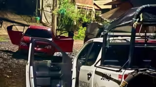 En la zona del enfrentamiento fueron aseguradas tres camionetas, siete rifles de asalto, cartuchos útiles y equipo táctico, entre otros elementos