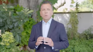 Pablo Lemus reconoce “graves errores” durante la protesta en Casa Jalisco.