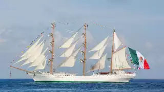 El Buque Escuela Cuauhtémoc llegó a Puerto Progreso, Yucatán