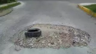 Entre bromas y burlas, ciudadanos evidencian el mal estado de las calles en Chetumal